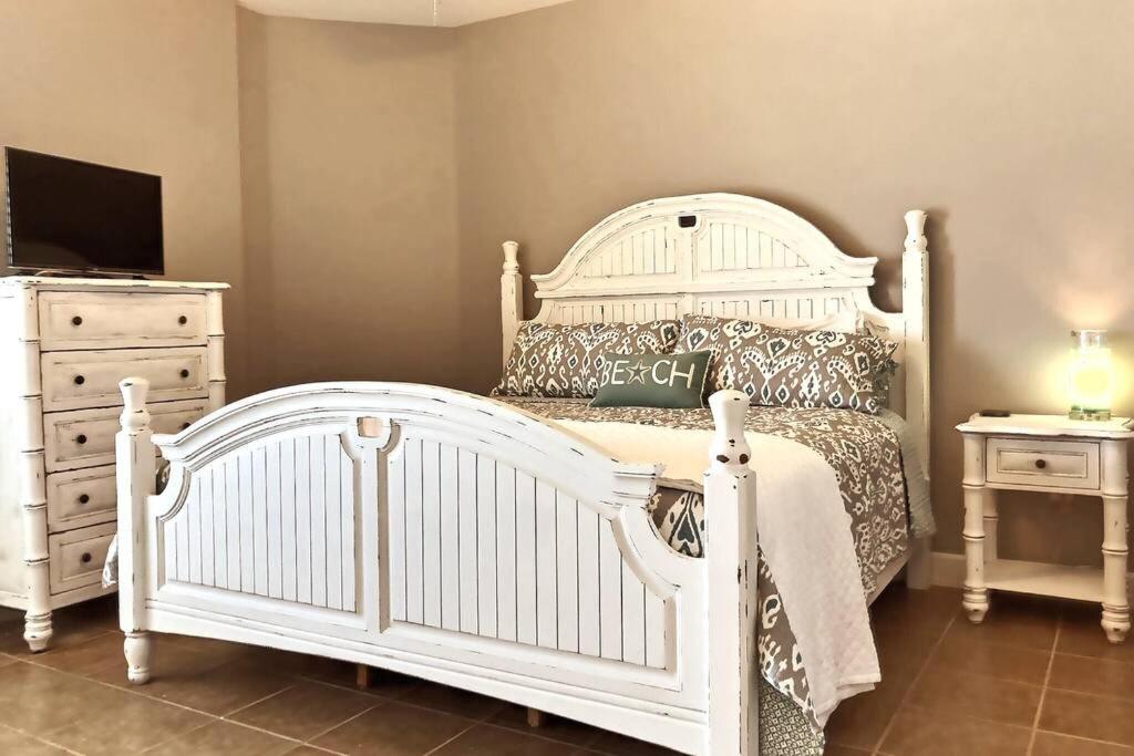 Happy Ours 2200 Sq Ft Corner Beachfront Sleeps 12 Панама Сити Бийч Екстериор снимка